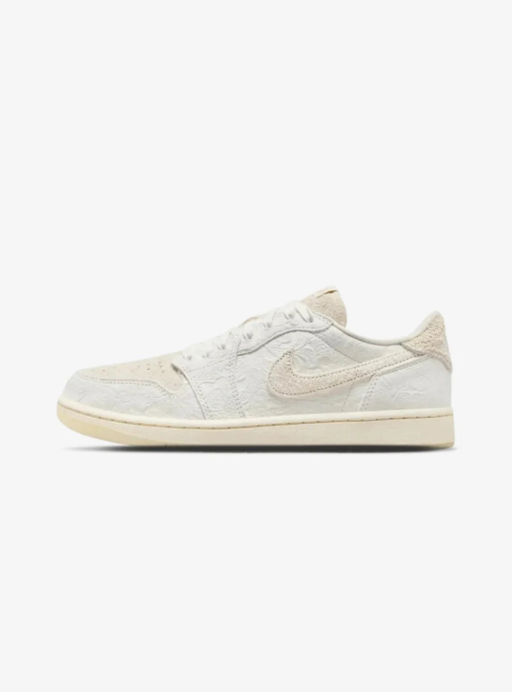 AIR JORDAN 1 RETRO LOW
OG CHRIS PAUL