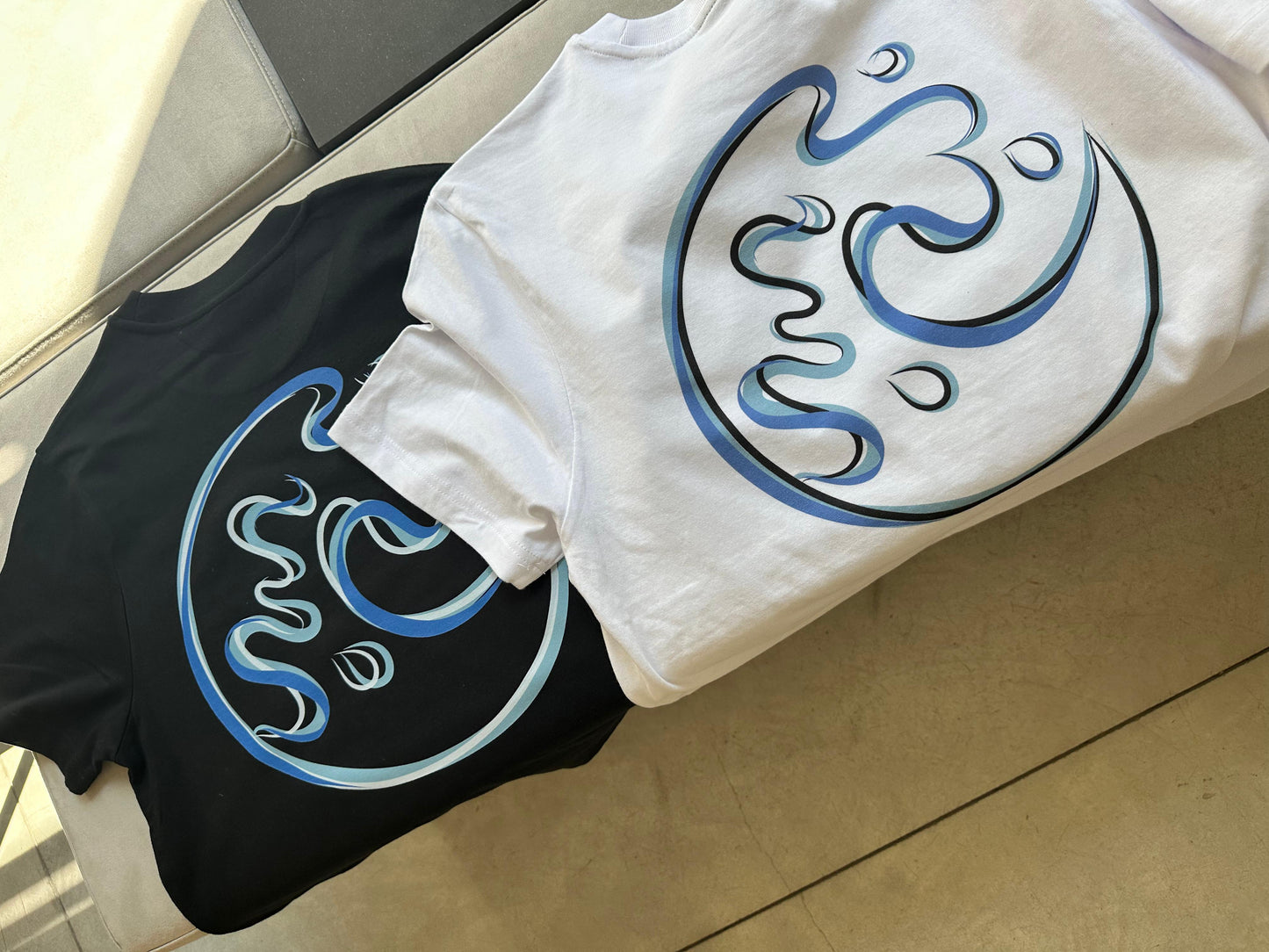 π Wear The Family β T-Shirt Unisex Premium