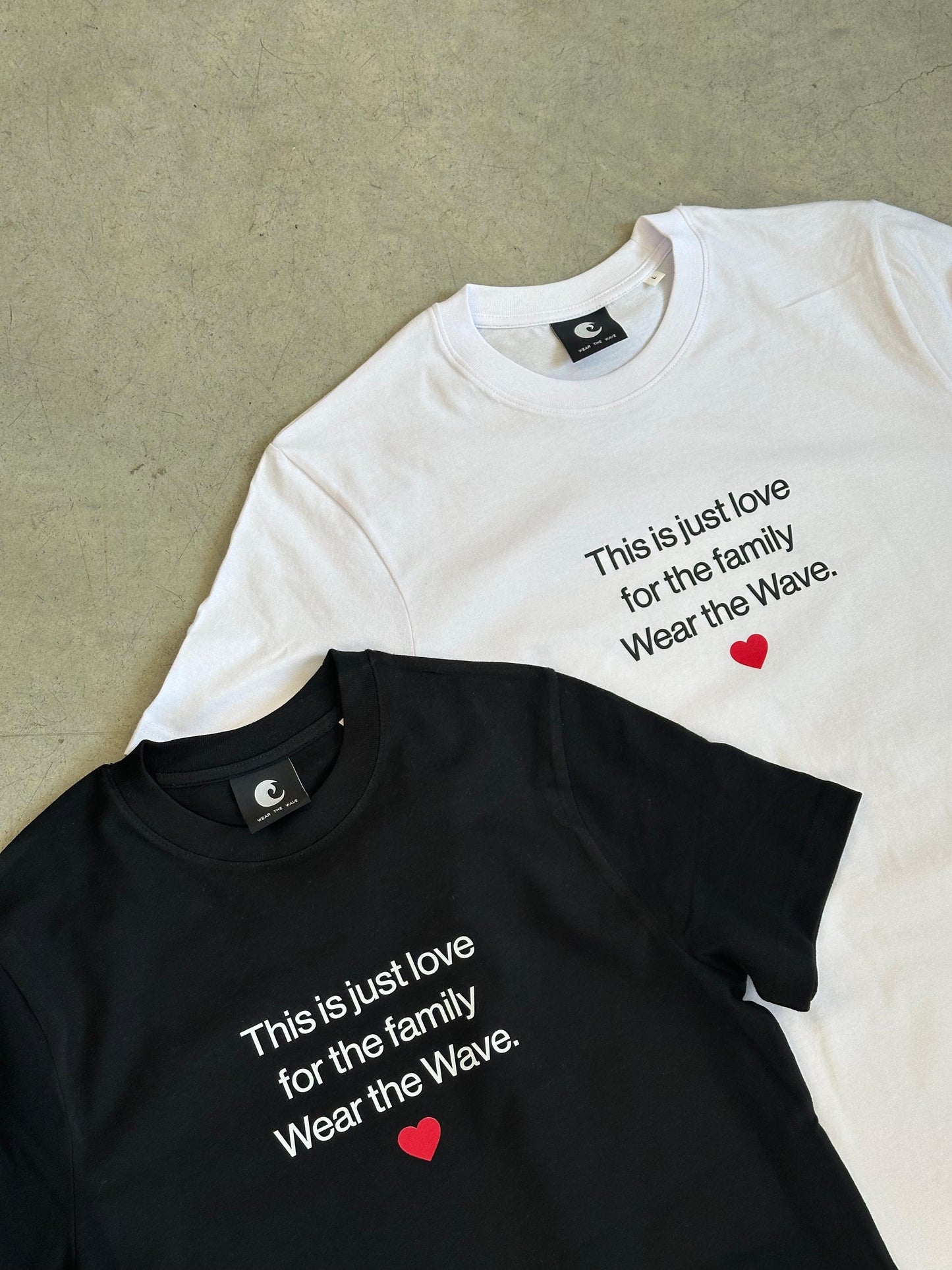 π Wear The Family β T-Shirt Unisex Premium