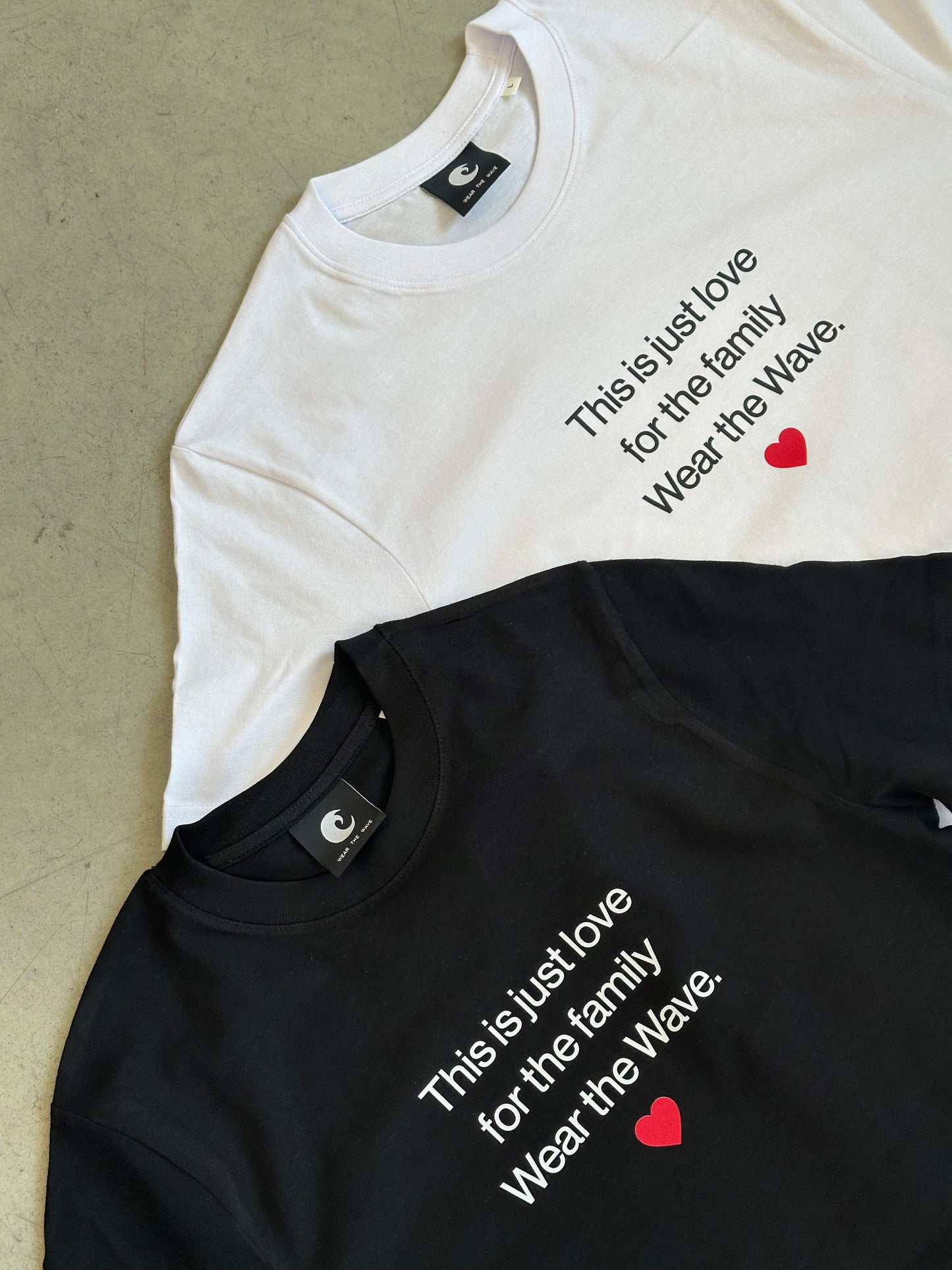 π Wear The Family β T-Shirt Unisex Premium